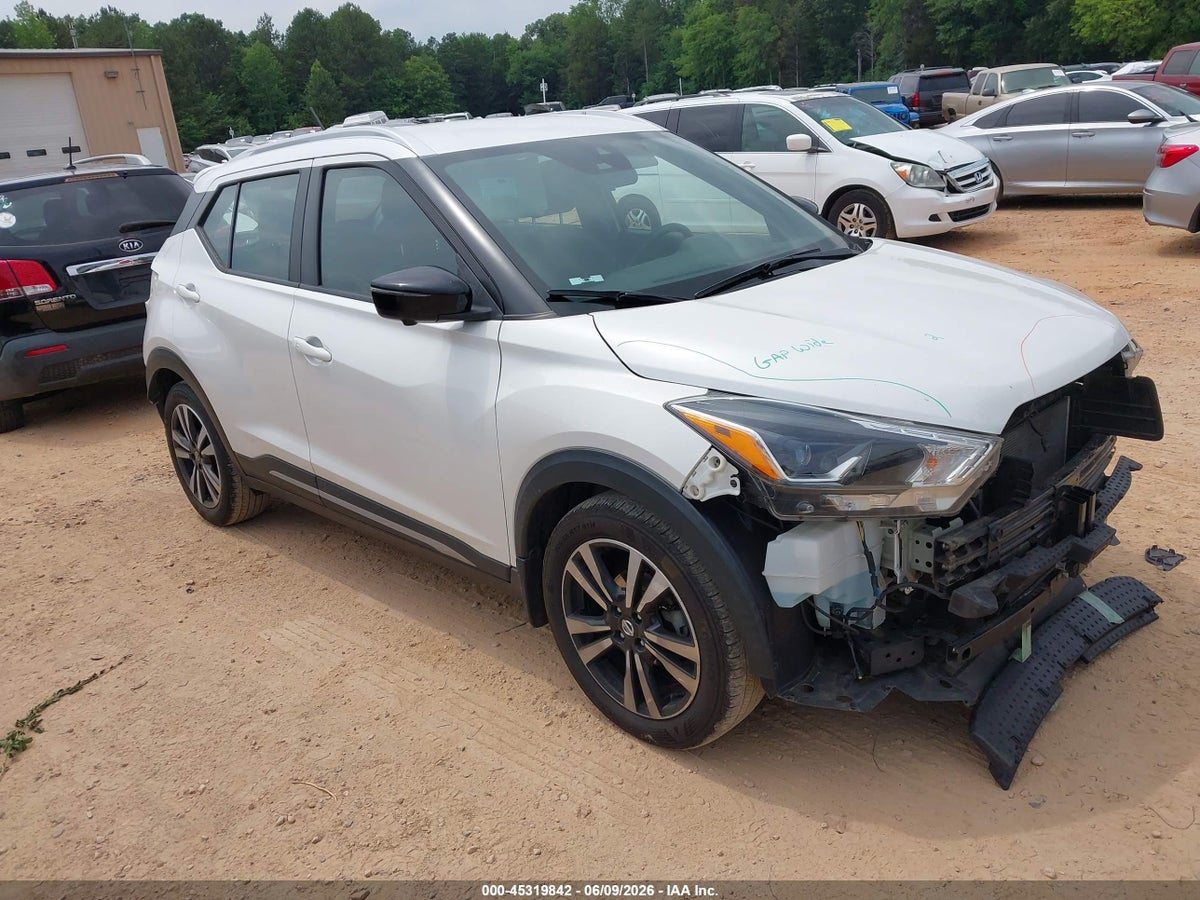 2020 NISSAN KICKS SR XTRONIC CVT