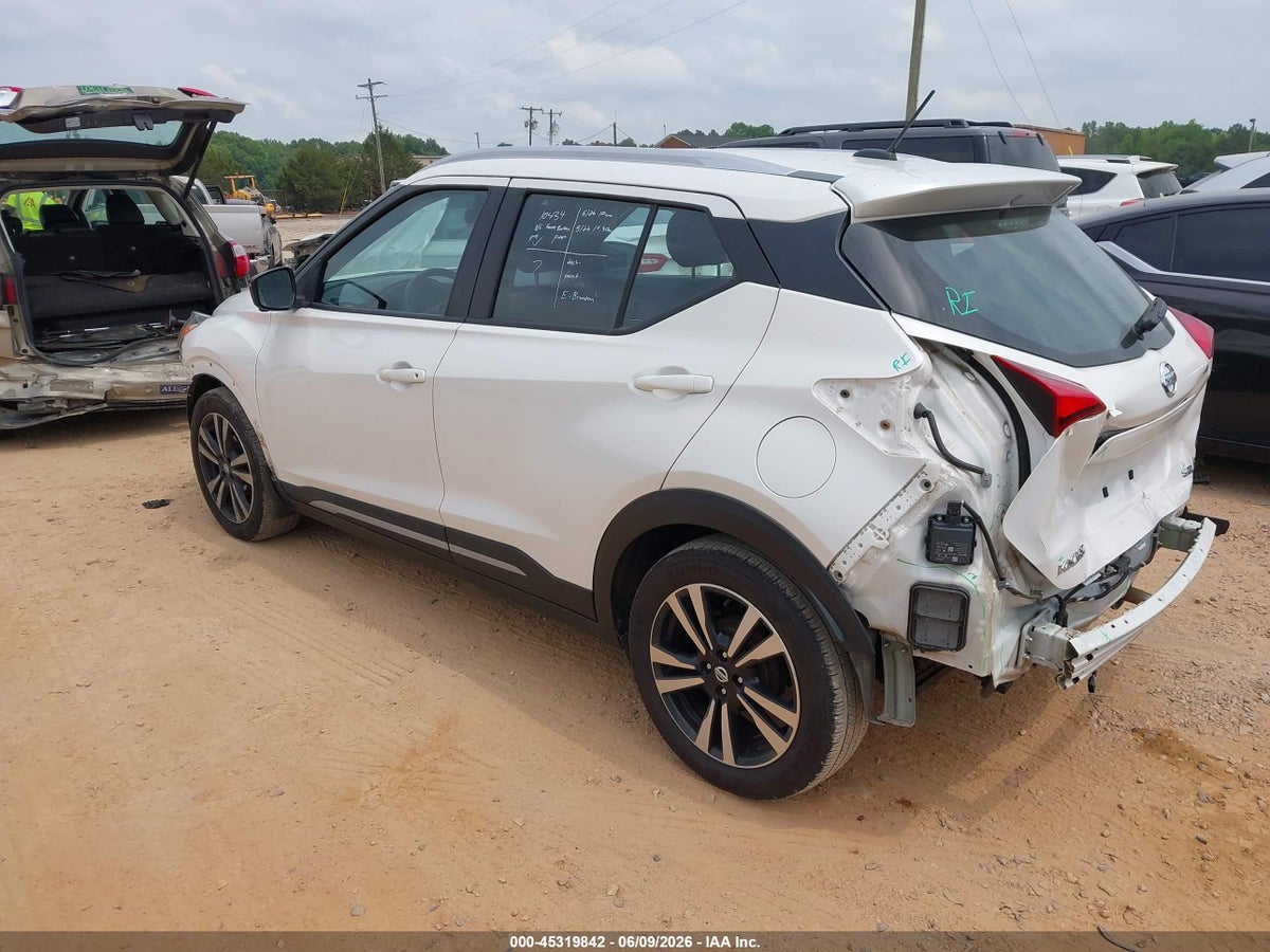 2020 NISSAN KICKS SR XTRONIC CVT — снимка 3