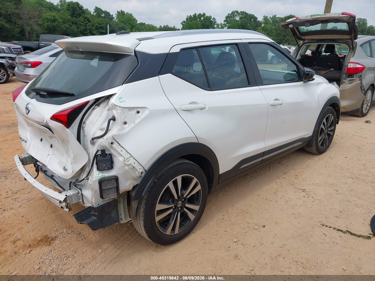 2020 NISSAN KICKS SR XTRONIC CVT — снимка 4