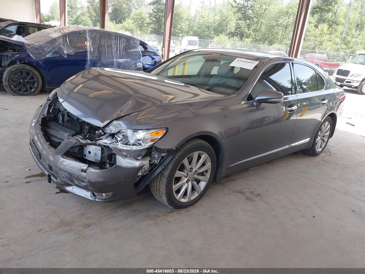 2012 LEXUS LS 460 — снимка 2