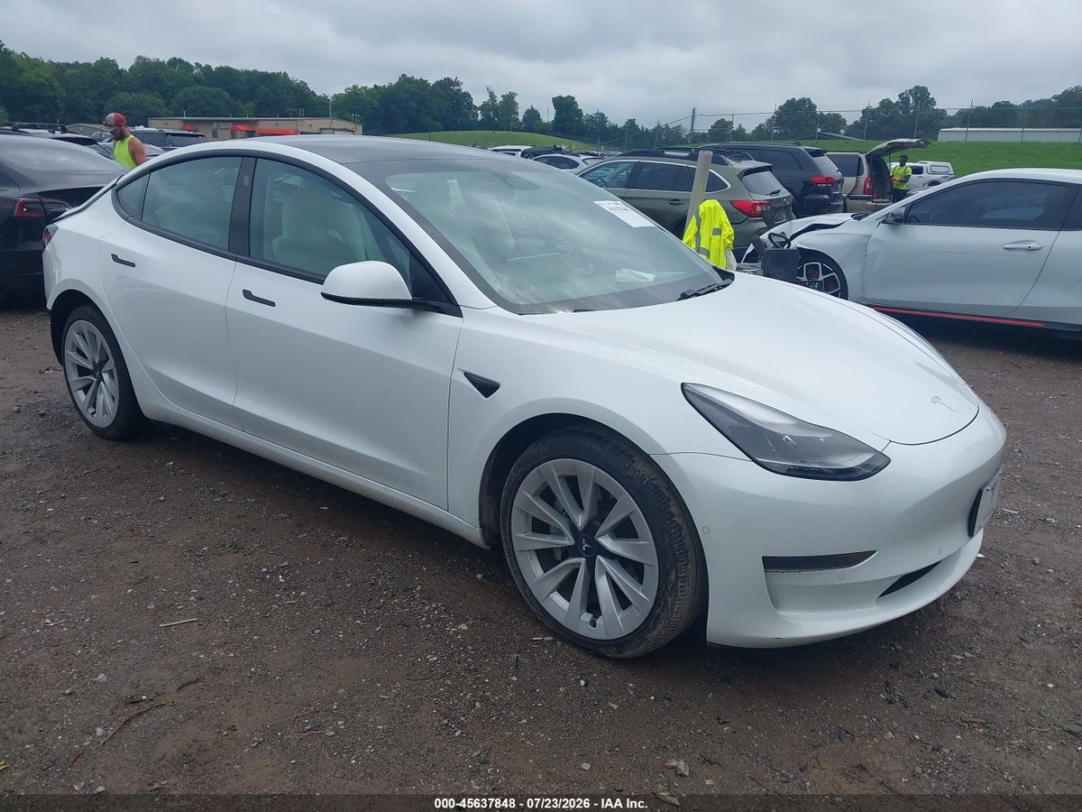 2021 TESLA MODEL 3 STANDARD RANGE PLUS REAR-WHEEL DRIVE