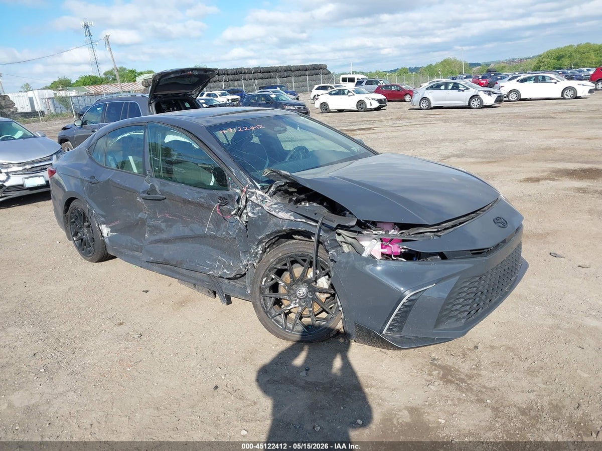 2026 TOYOTA CAMRY SE