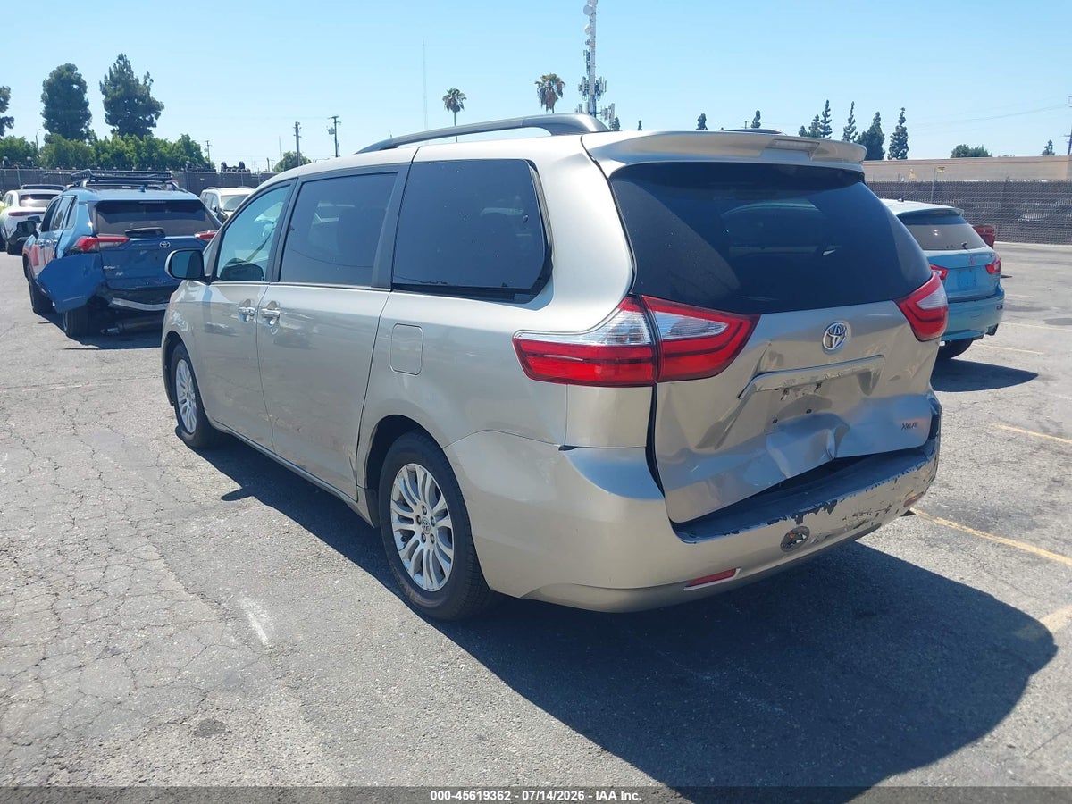 2016 TOYOTA SIENNA XLE 8 PASSENGER — снимка 3