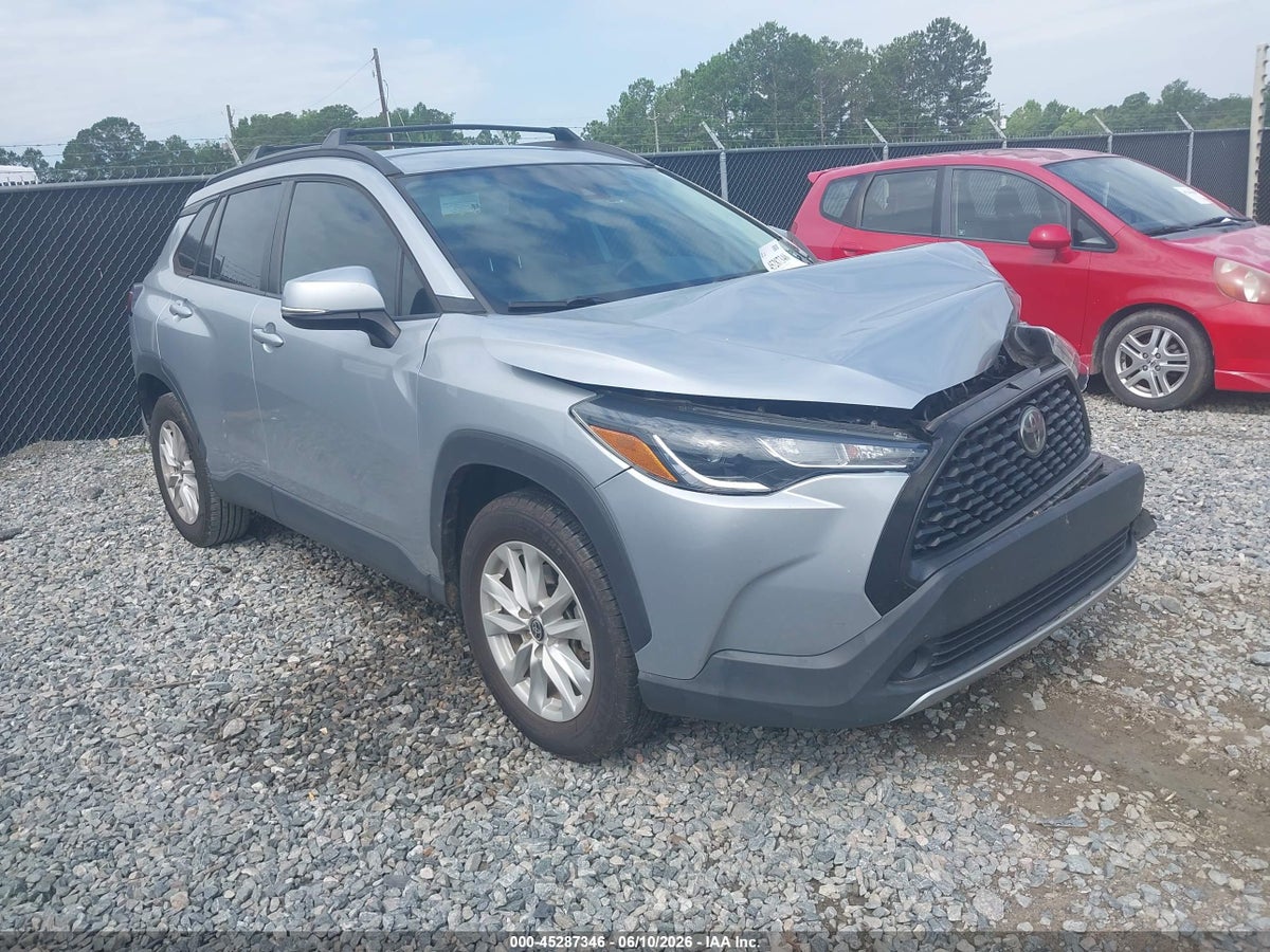2022 TOYOTA COROLLA CROSS LE