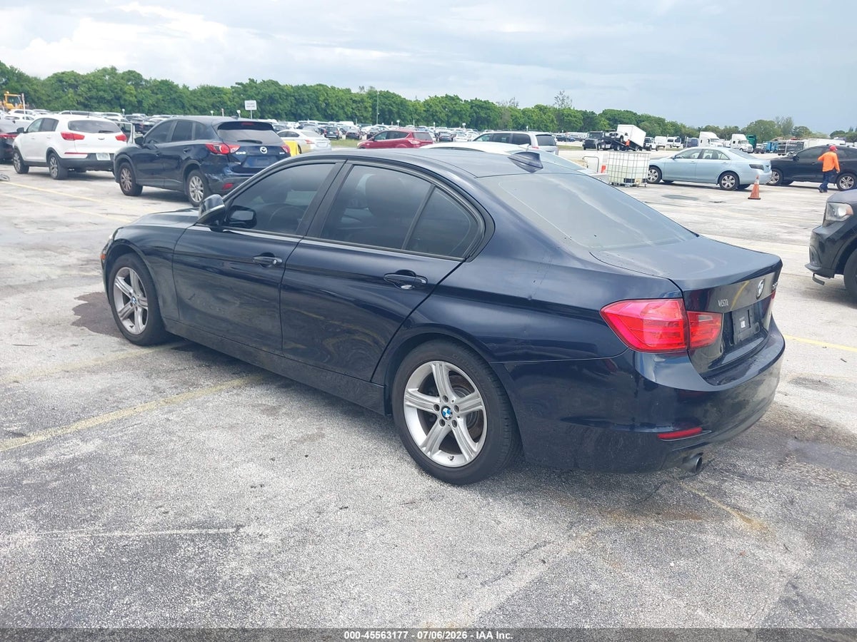 2013 BMW 320I — снимка 3