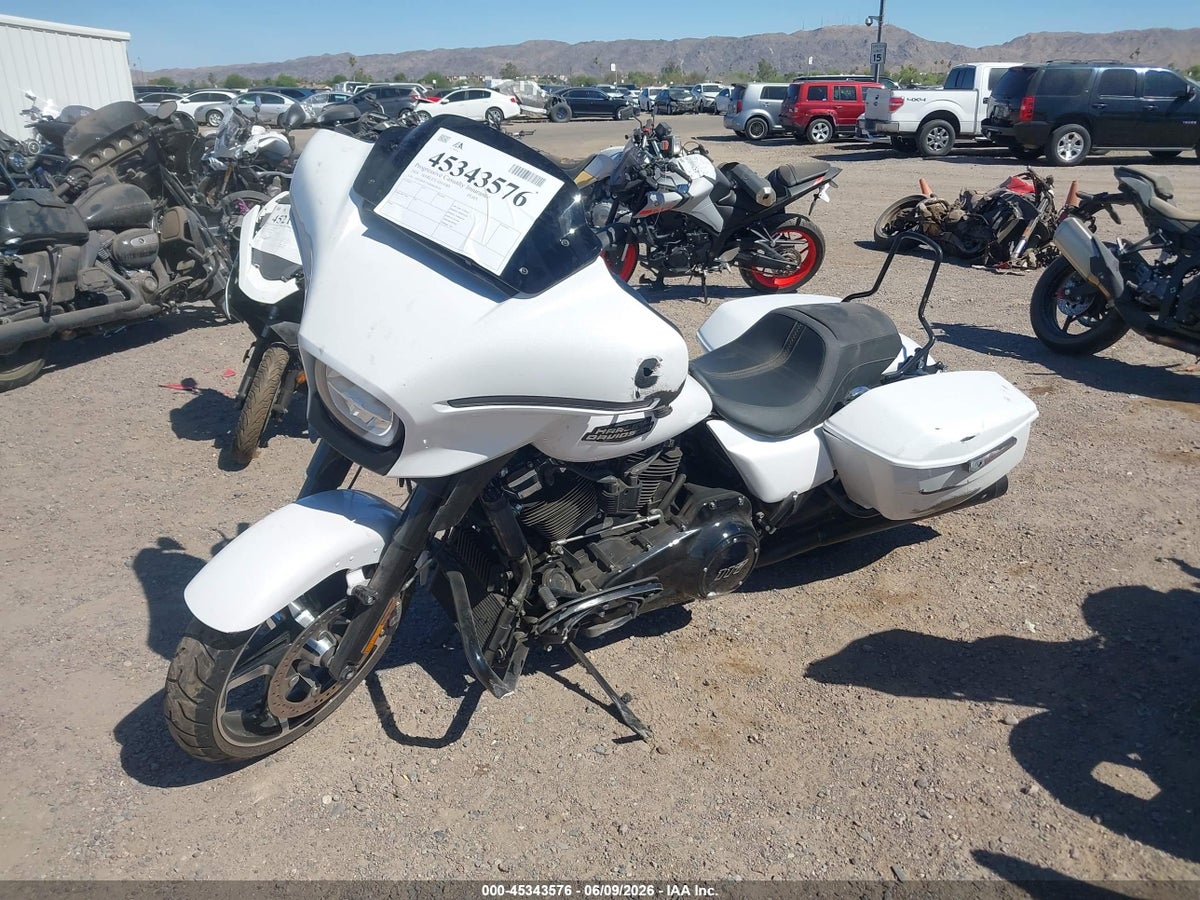 2024 HARLEY-DAVIDSON FLHX — снимка 2