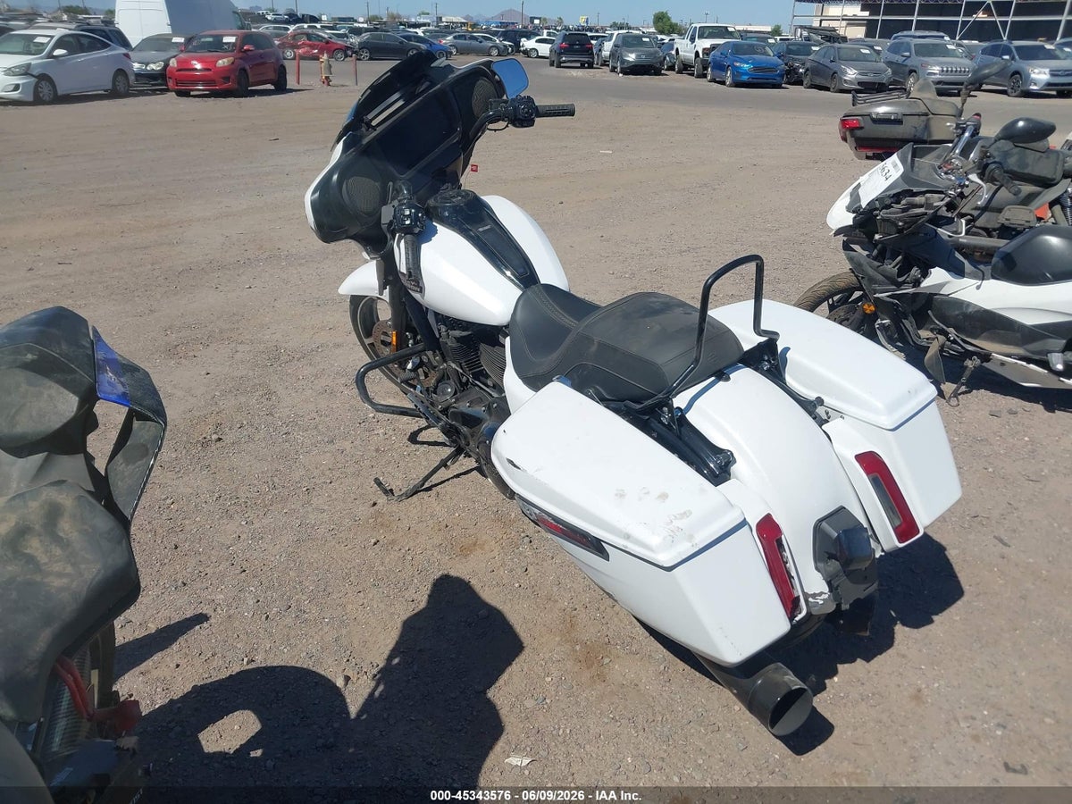2024 HARLEY-DAVIDSON FLHX — снимка 3