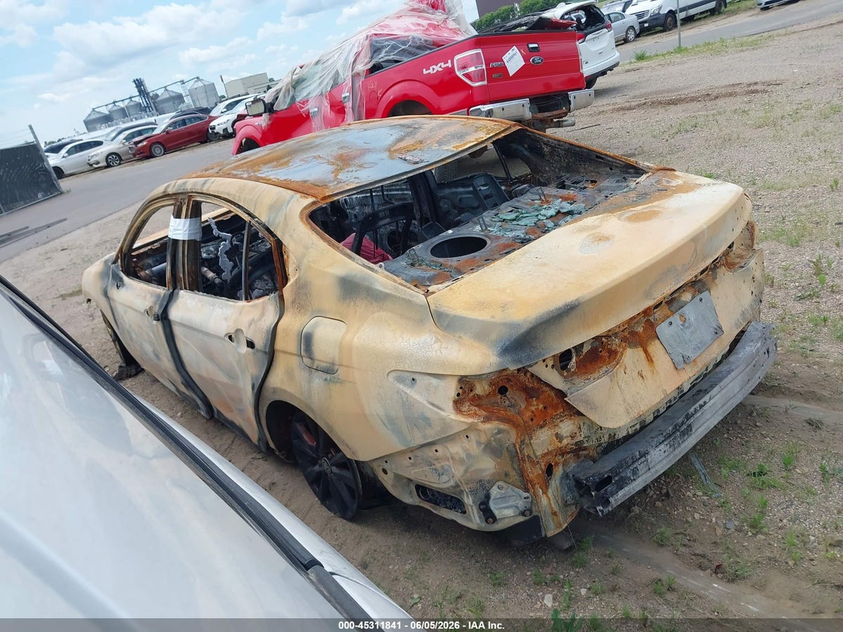 2025 TOYOTA CAMRY LE — снимка 3