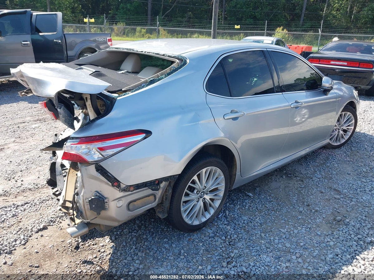 2018 TOYOTA CAMRY XLE — снимка 4