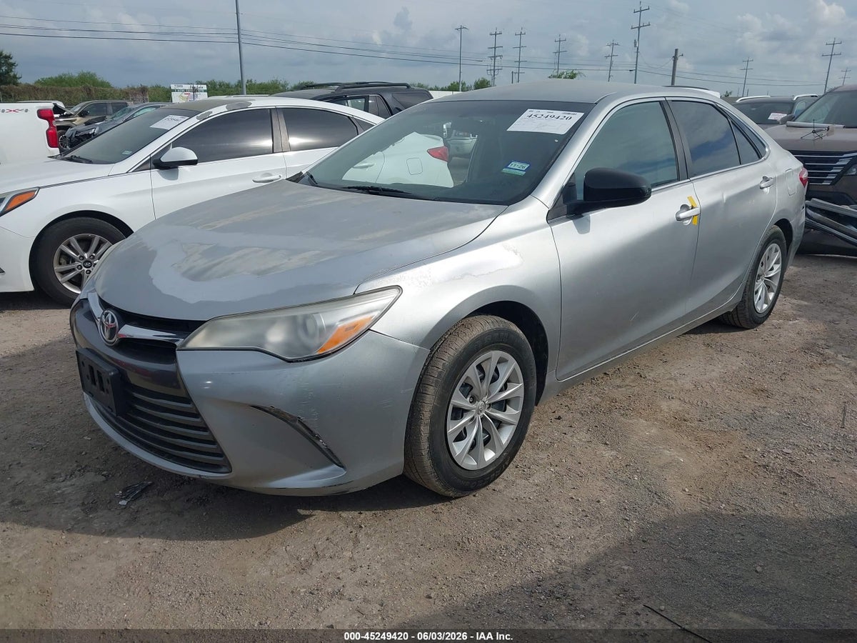 2017 TOYOTA CAMRY LE — снимка 2