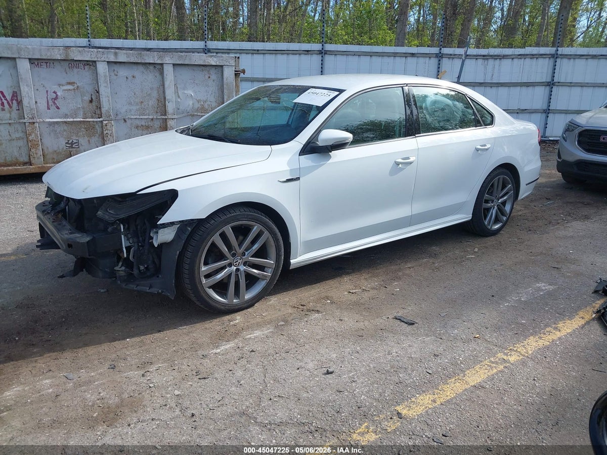 2018 VOLKSWAGEN PASSAT 2.0T R-LINE/2.0T S — снимка 2