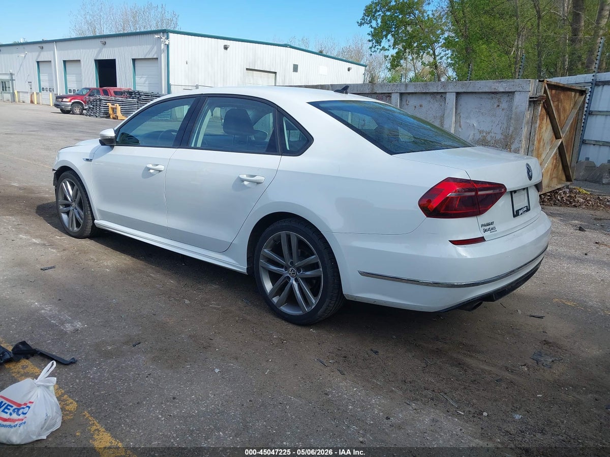 2018 VOLKSWAGEN PASSAT 2.0T R-LINE/2.0T S — снимка 3