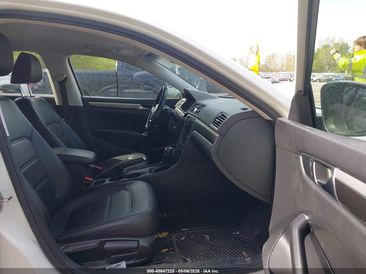 2018 VOLKSWAGEN PASSAT 2.0T R-LINE/2.0T S — снимка 5