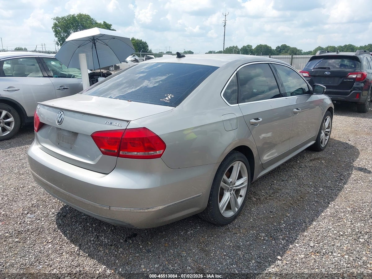 2014 VOLKSWAGEN PASSAT 2.0L TDI SEL PREMIUM — снимка 4