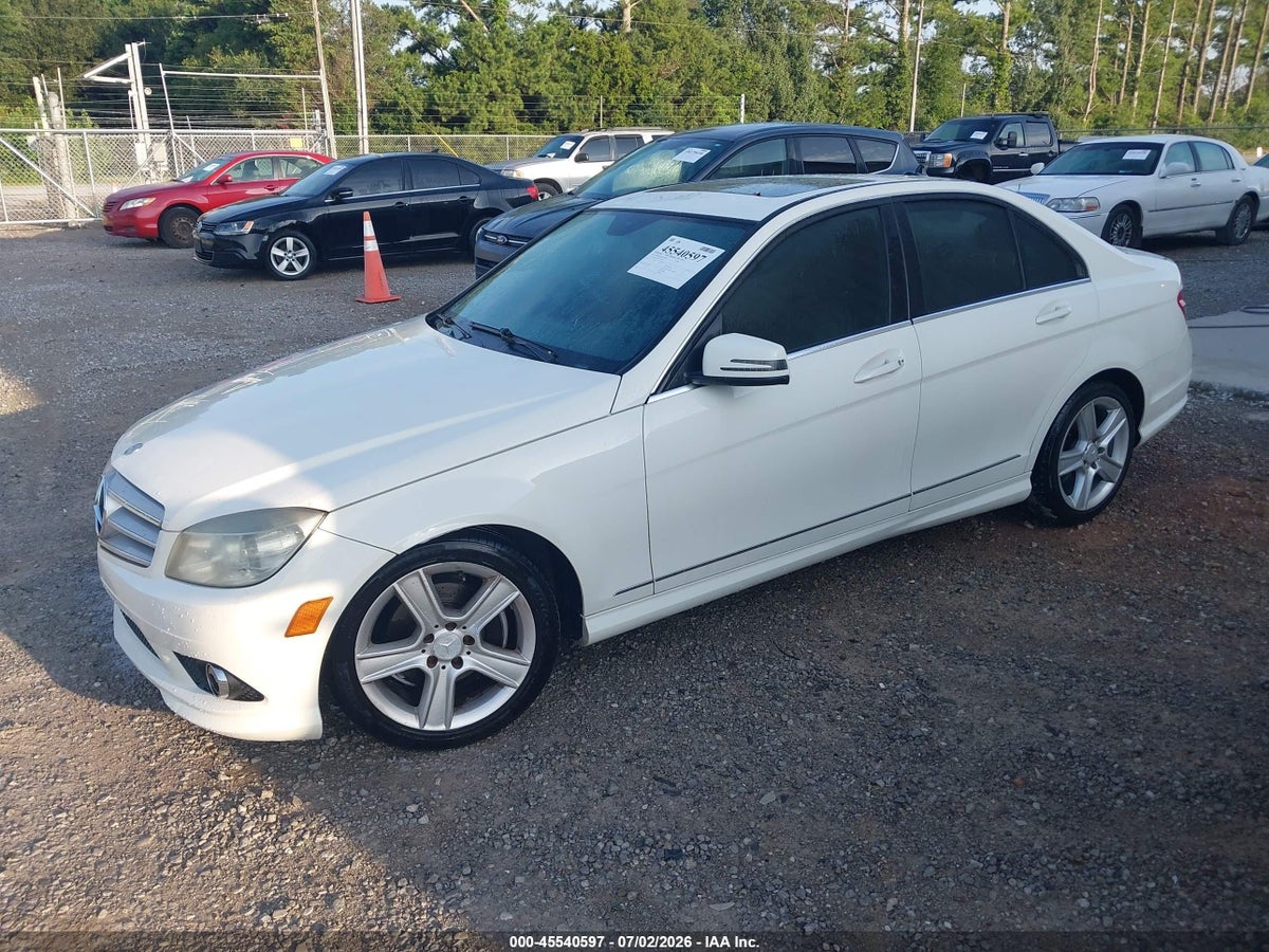 2010 MERCEDES-BENZ C 300 LUXURY/SPORT — снимка 2