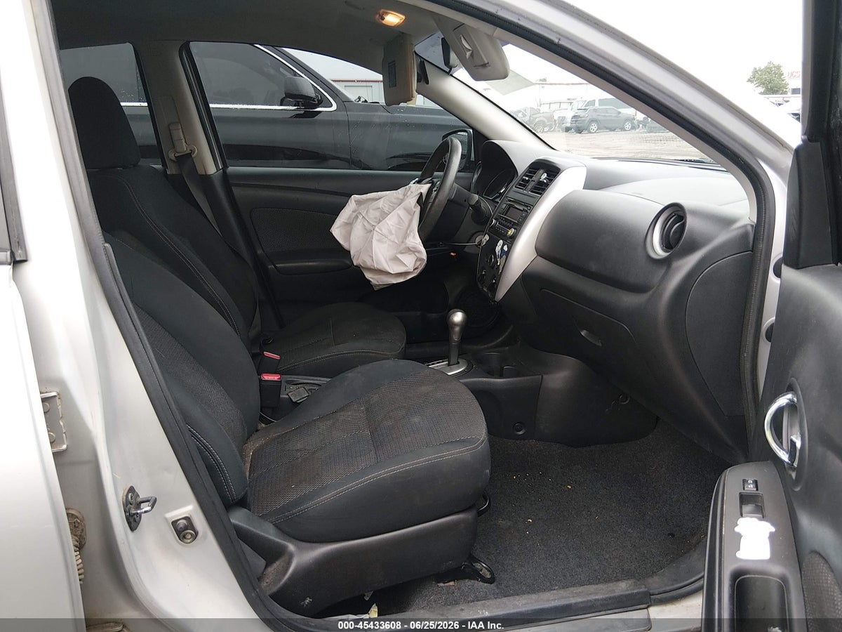 2015 NISSAN VERSA 1.6 SV — снимка 5
