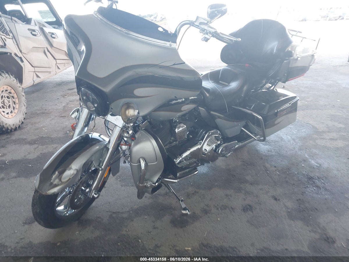 2013 HARLEY-DAVIDSON FLHTCUSE CVO ULTRA CLS ELECTRA GLD — снимка 2