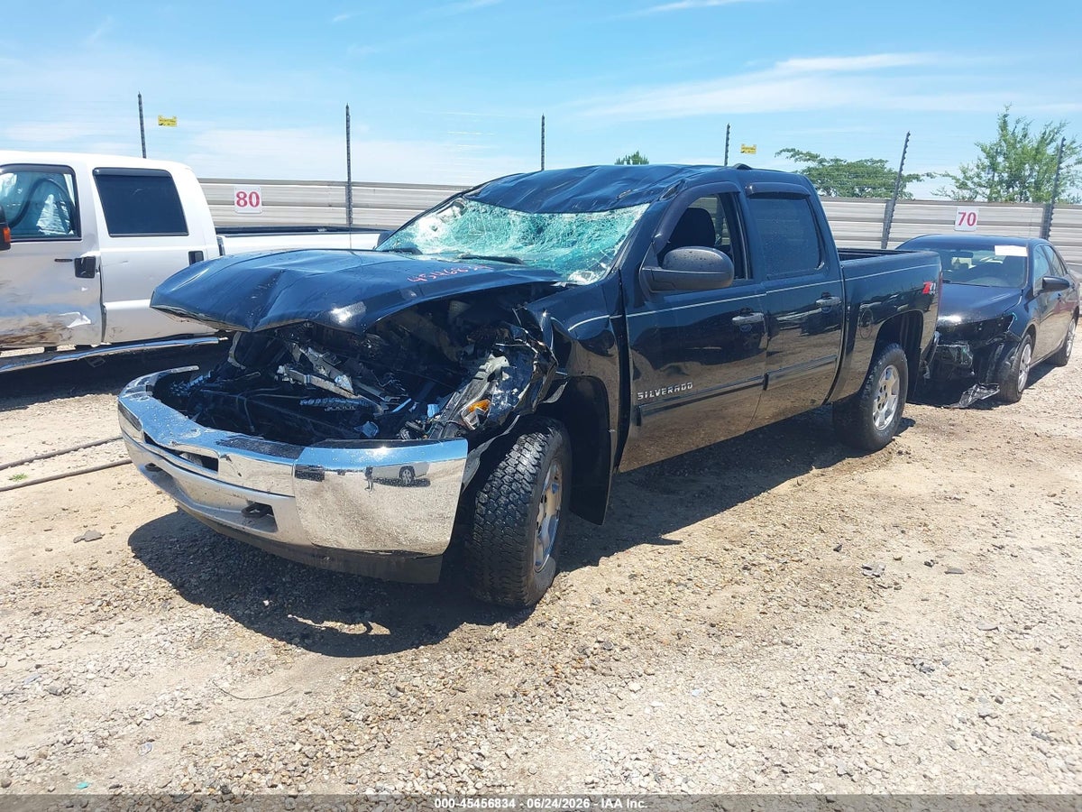 2013 CHEVROLET SILVERADO 1500 LT — снимка 2