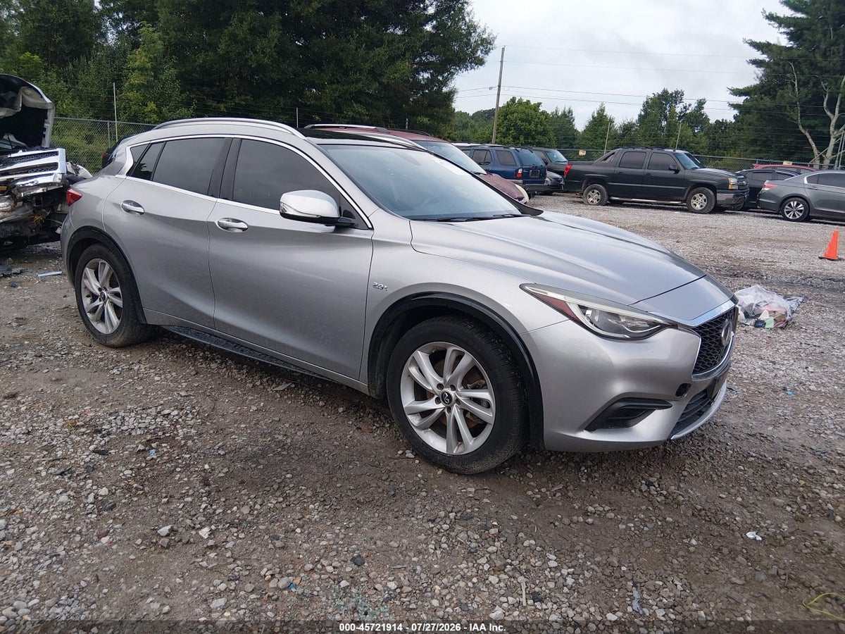 2019 INFINITI QX30 LUXE