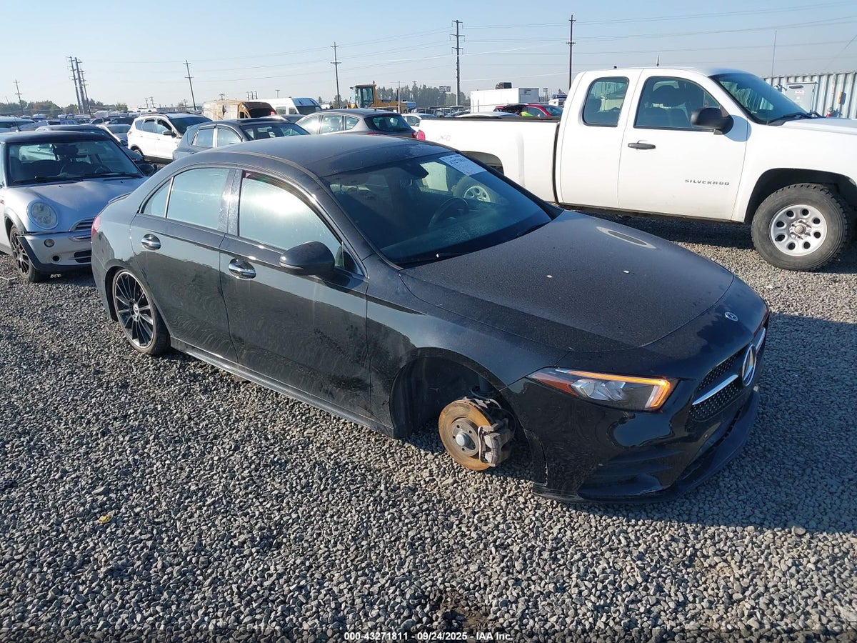 2022 MERCEDES-BENZ A 220 4MATIC