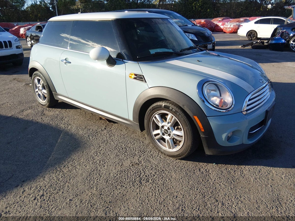 2013 MINI HARDTOP COOPER
