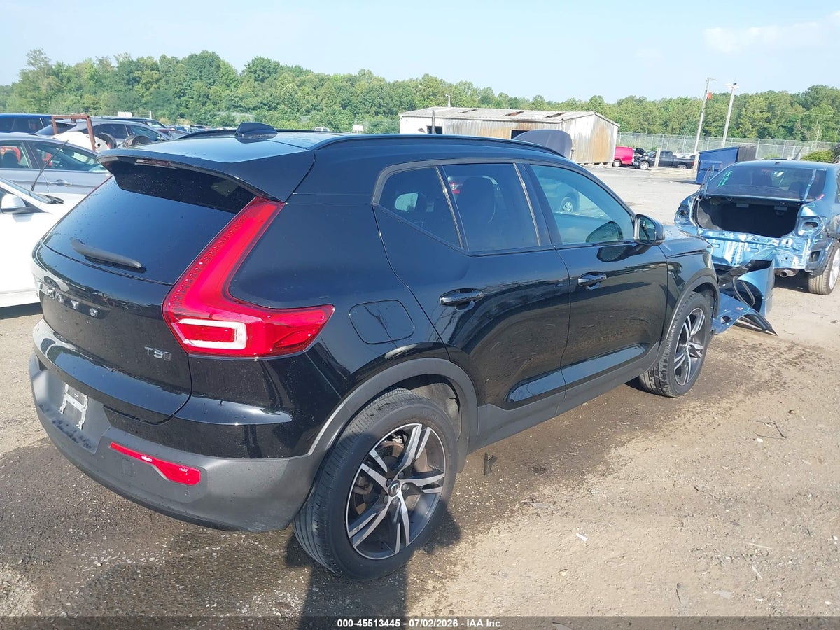 2021 VOLVO XC40 T5 R-DESIGN — снимка 4