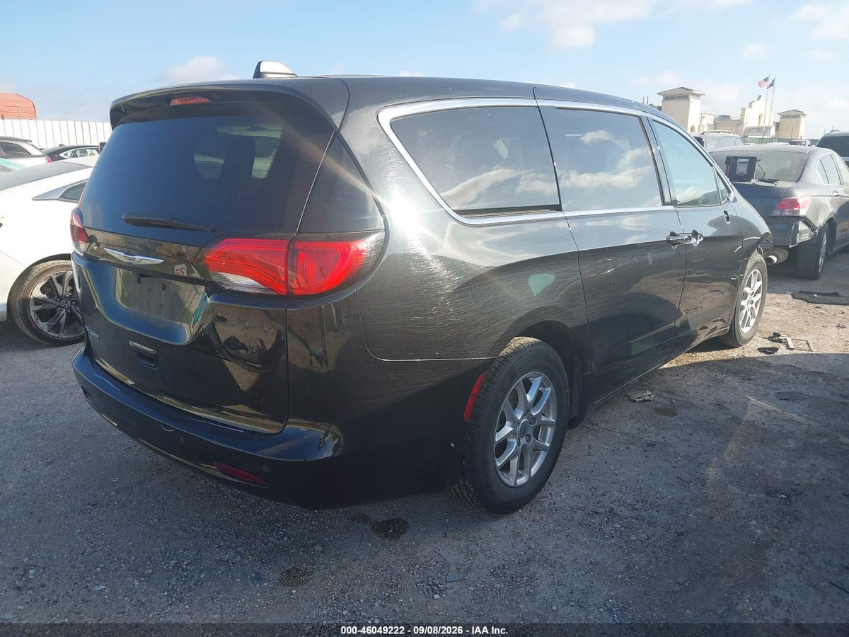 2023 CHRYSLER VOYAGER LX — снимка 4