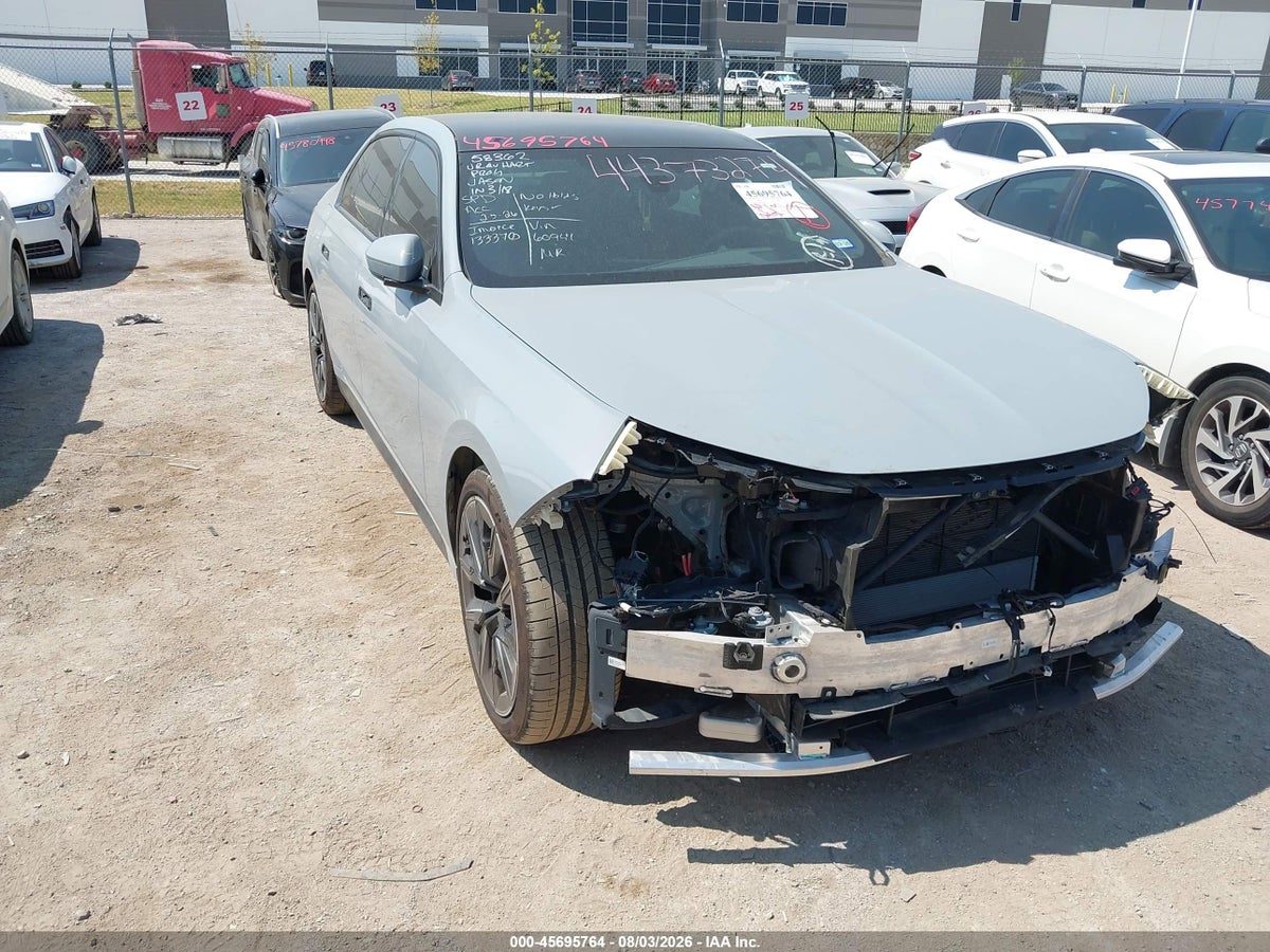 2025 BMW 740I