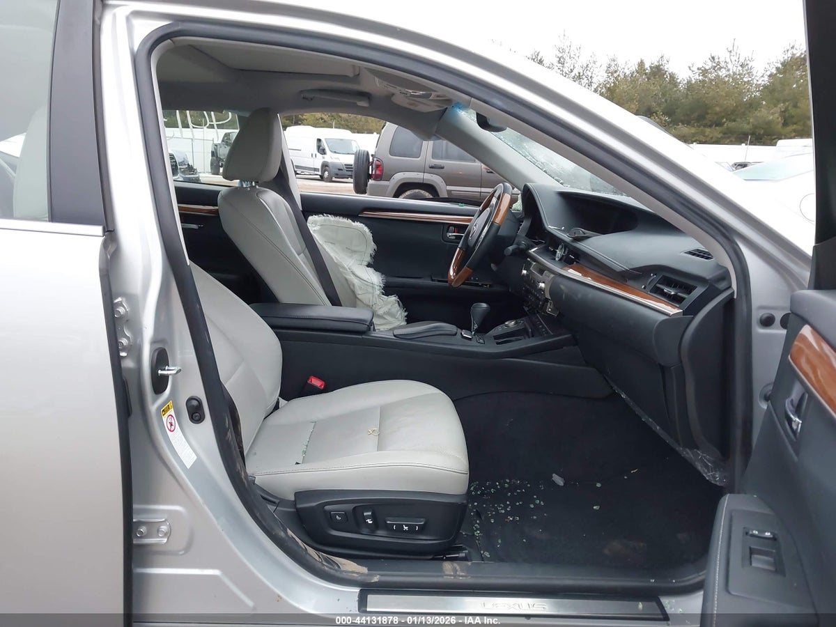 2013 LEXUS ES 300H — снимка 5