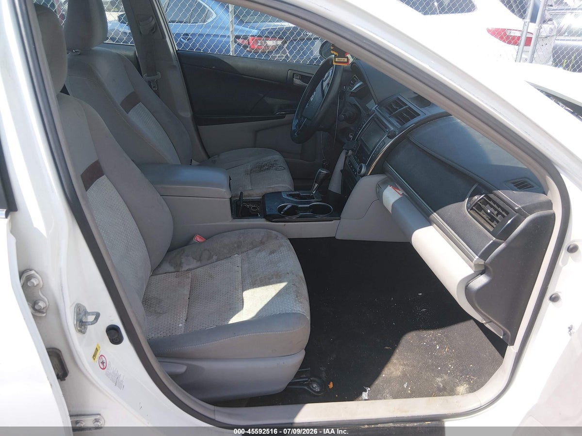 2012 TOYOTA CAMRY LE — снимка 5