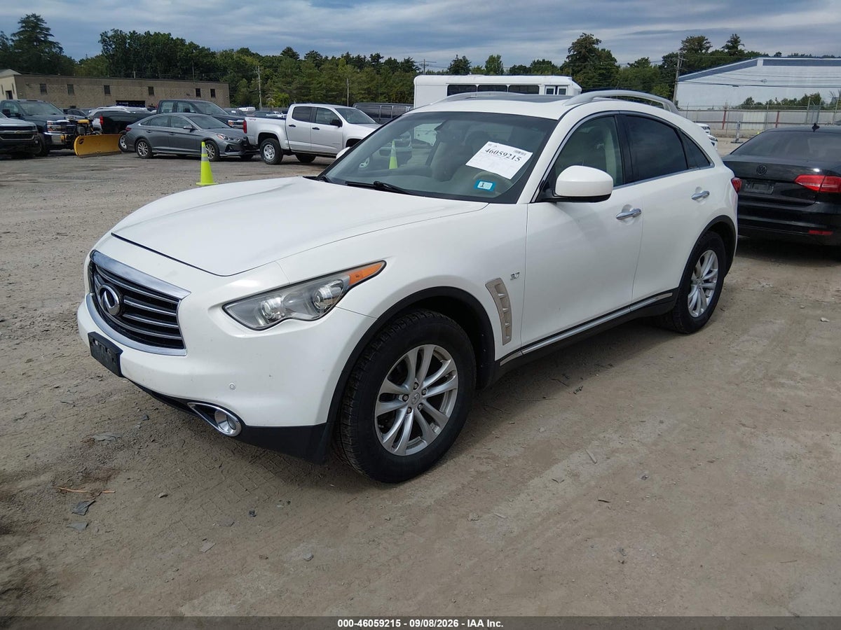 2015 INFINITI QX70 — снимка 2