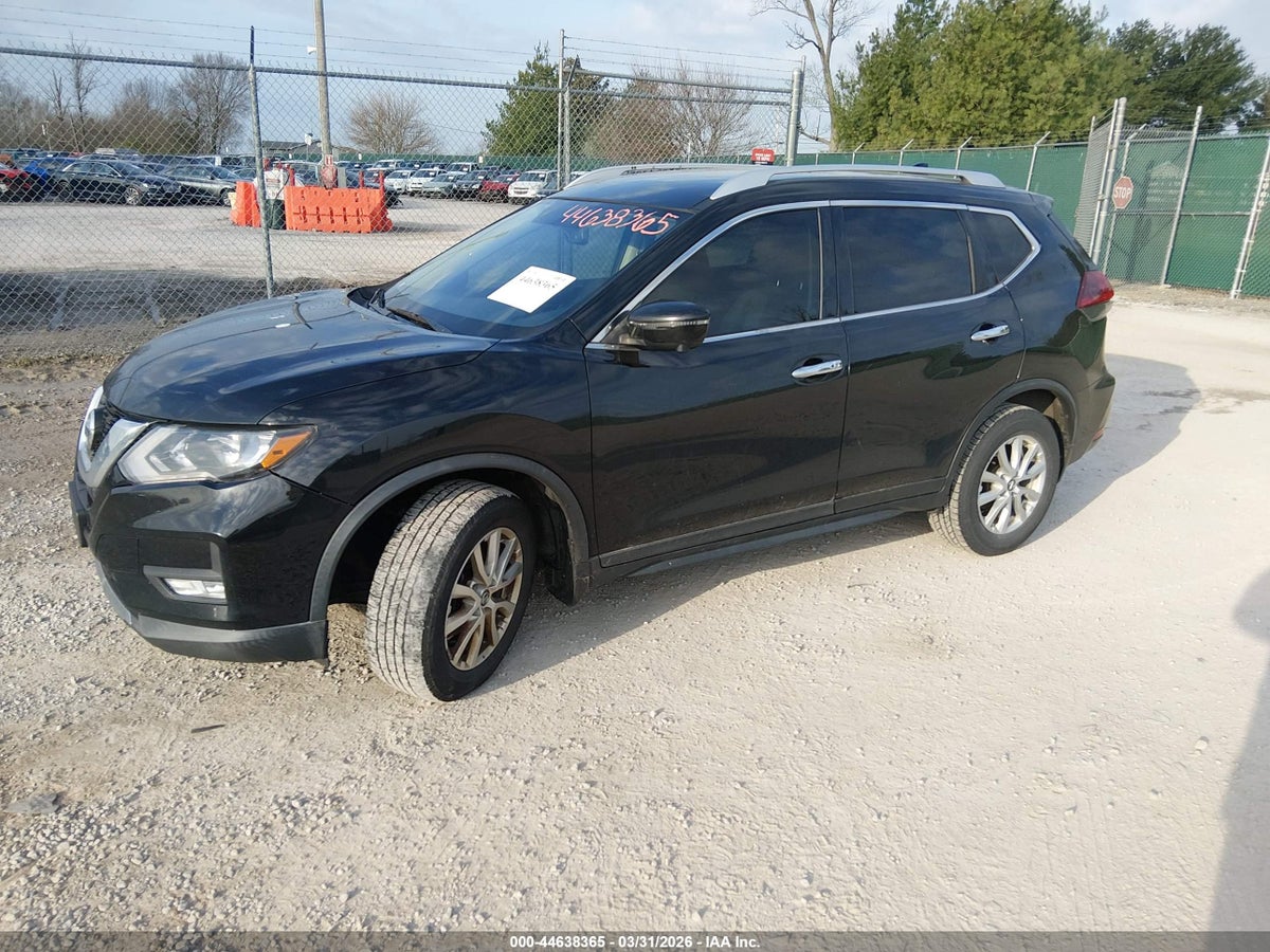 2017 NISSAN ROGUE SV — снимка 2