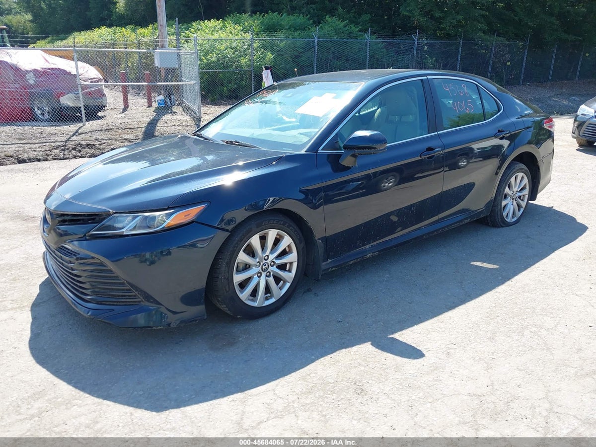 2018 TOYOTA CAMRY LE — снимка 2