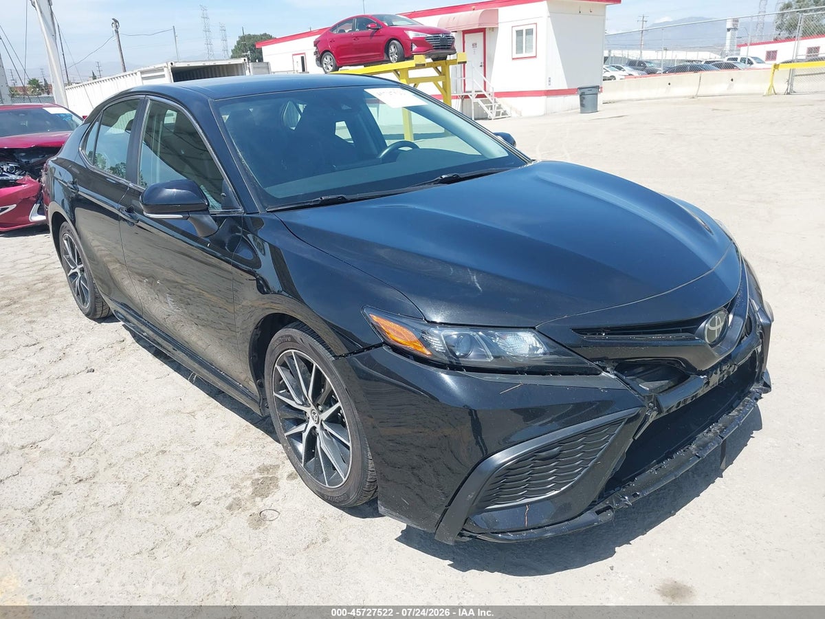 2023 TOYOTA CAMRY SE
