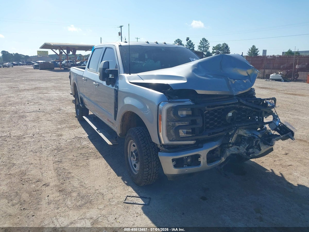 2023 FORD F-250 LARIAT