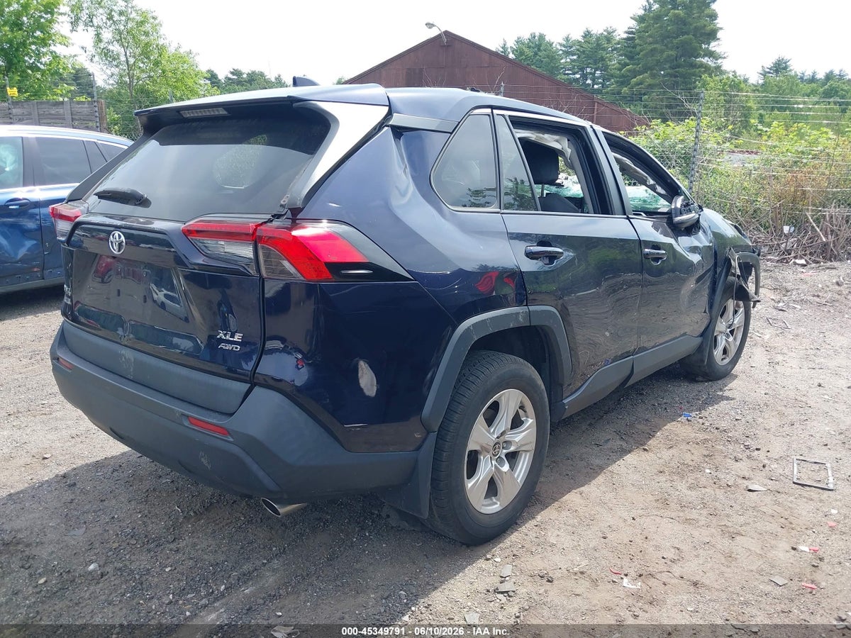 2021 TOYOTA RAV4 XLE — снимка 4