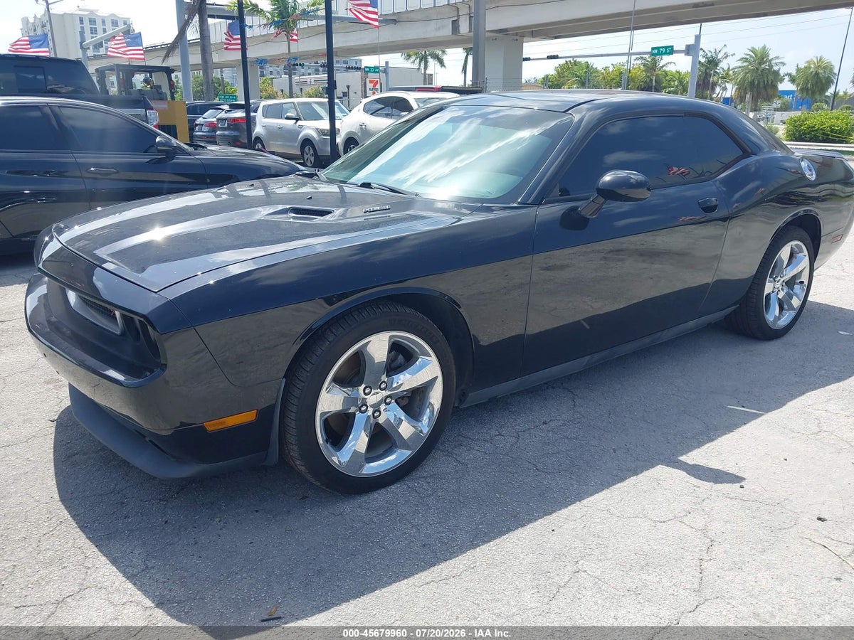2013 DODGE CHALLENGER R/T — снимка 2