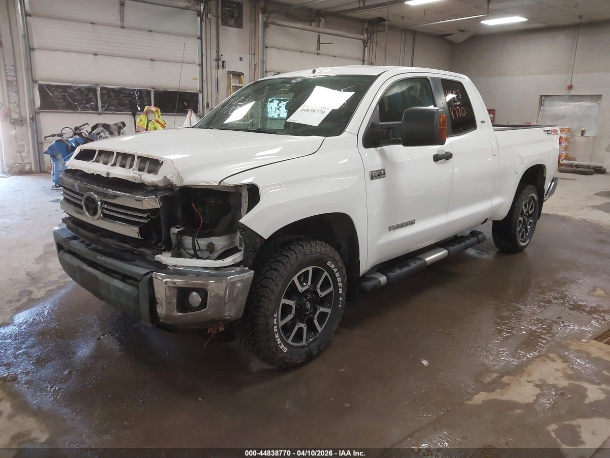 2015 TOYOTA TUNDRA SR5 5.7L V8 — снимка 2