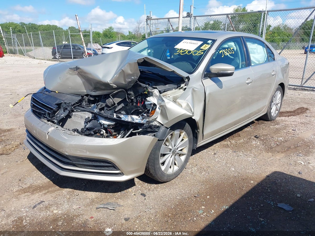 2016 VOLKSWAGEN JETTA 1.4T SE — снимка 2