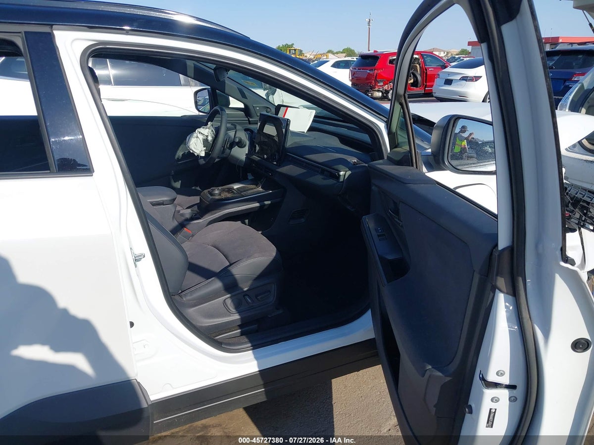 2026 TOYOTA C-HR XSE — снимка 5