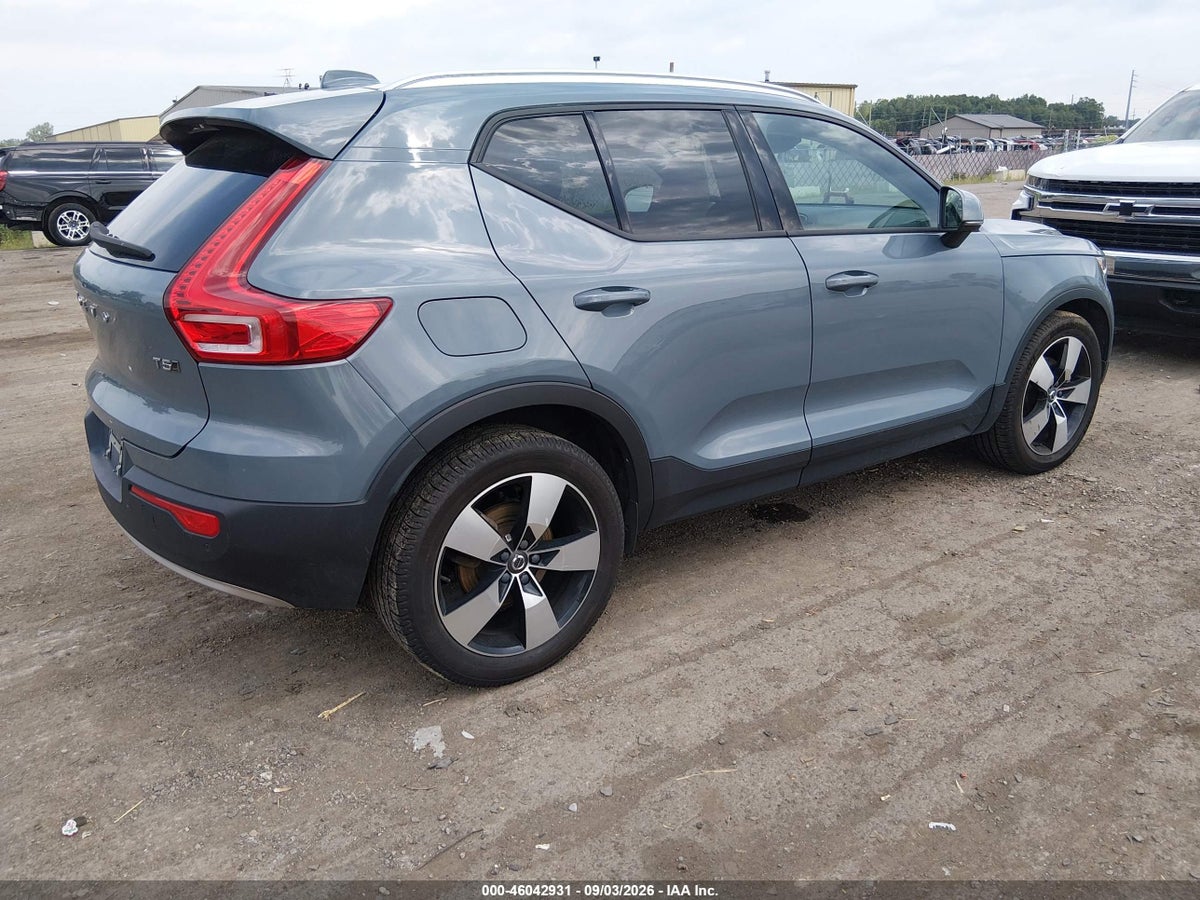 2020 VOLVO XC40 T5 MOMENTUM — снимка 4