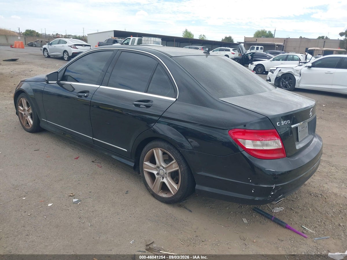 2010 MERCEDES-BENZ C 300 LUXURY/SPORT — снимка 3