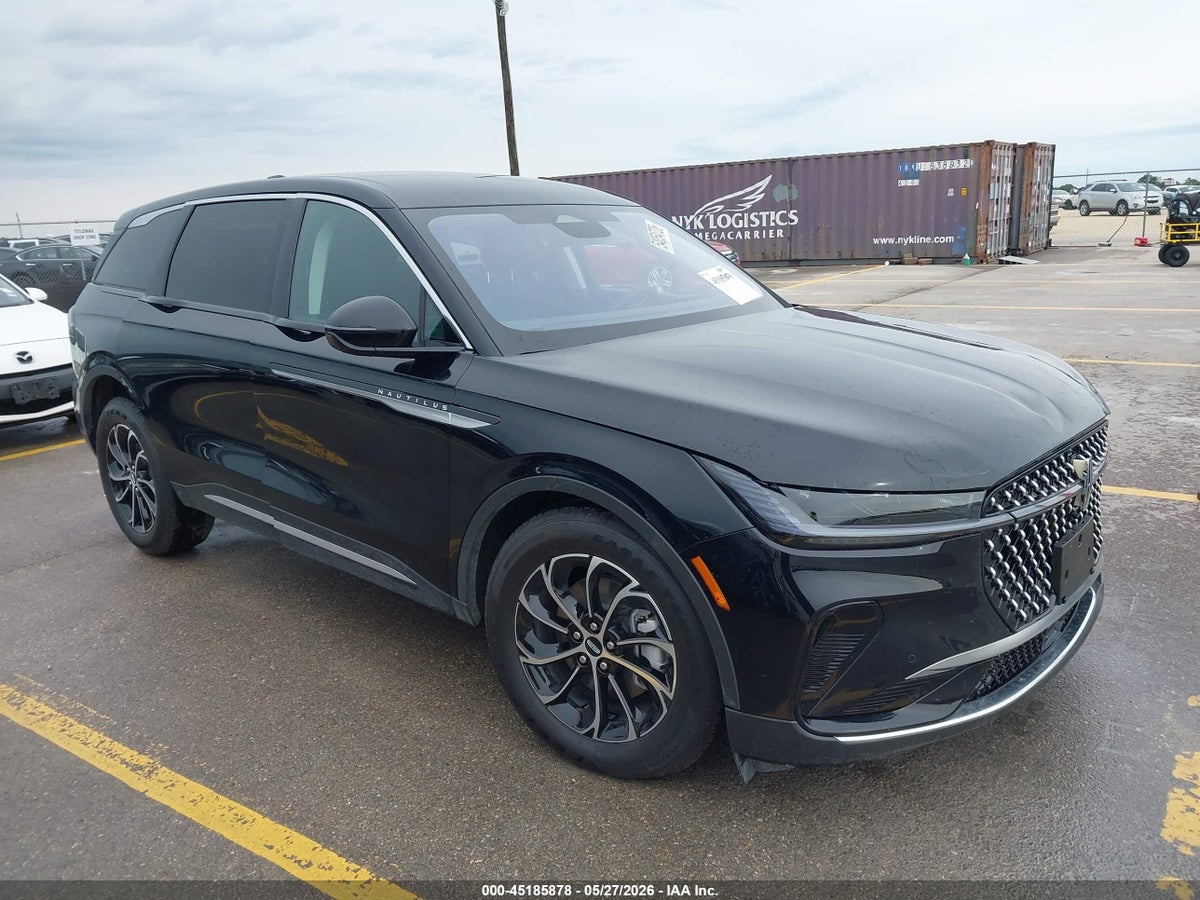 2026 LINCOLN NAUTILUS PREMIERE
