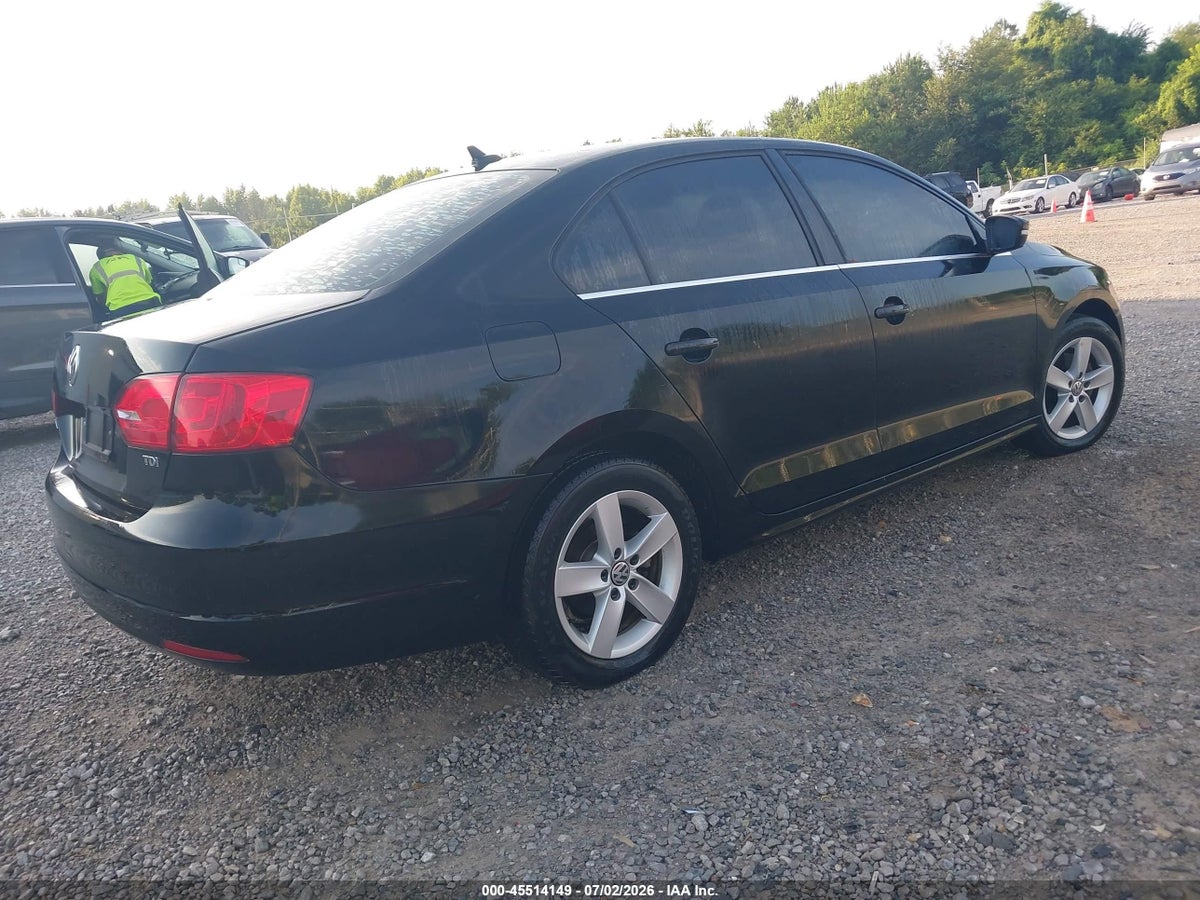 2014 VOLKSWAGEN JETTA 2.0L TDI — снимка 4
