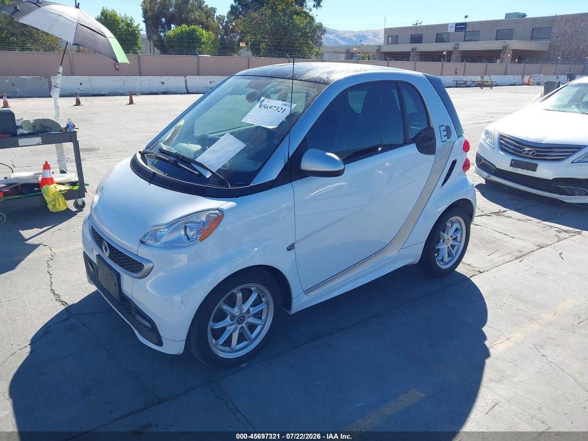 2014 SMART FORTWO ELECTRIC DRIVE PASSION — снимка 2