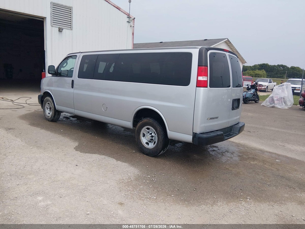 2021 CHEVROLET EXPRESS PASSENGER RWD 3500 EXTENDED WHEELBASE LS — снимка 3