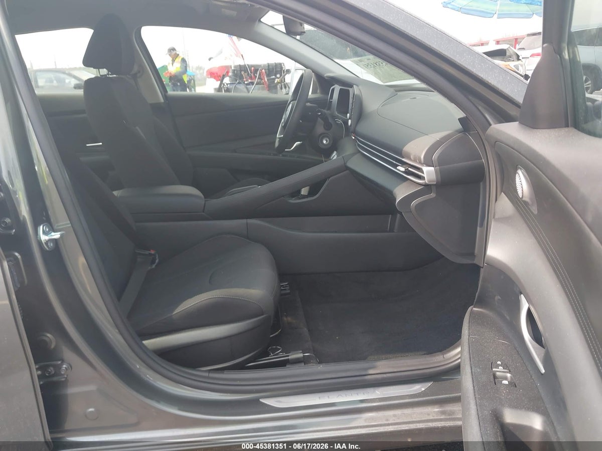 2026 HYUNDAI ELANTRA SE — снимка 5