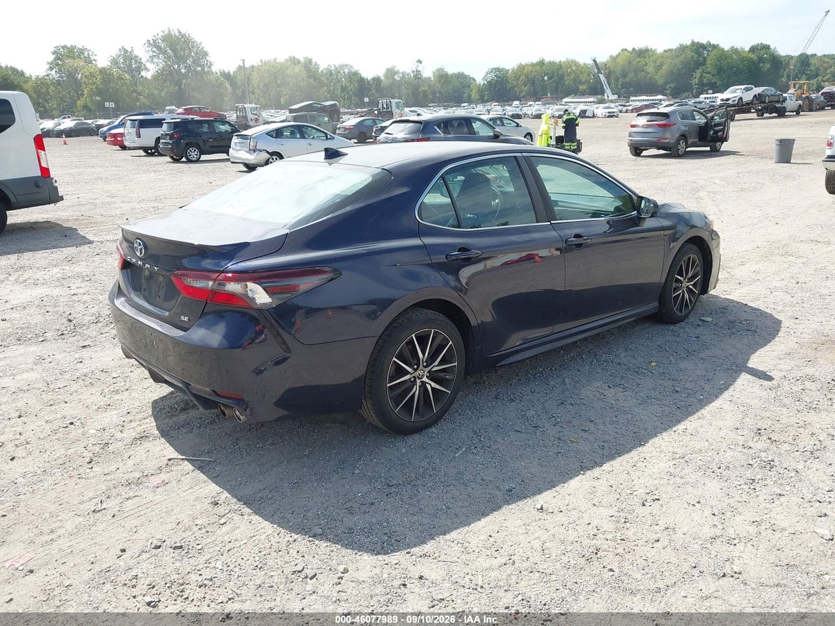 2021 TOYOTA CAMRY SE — снимка 4