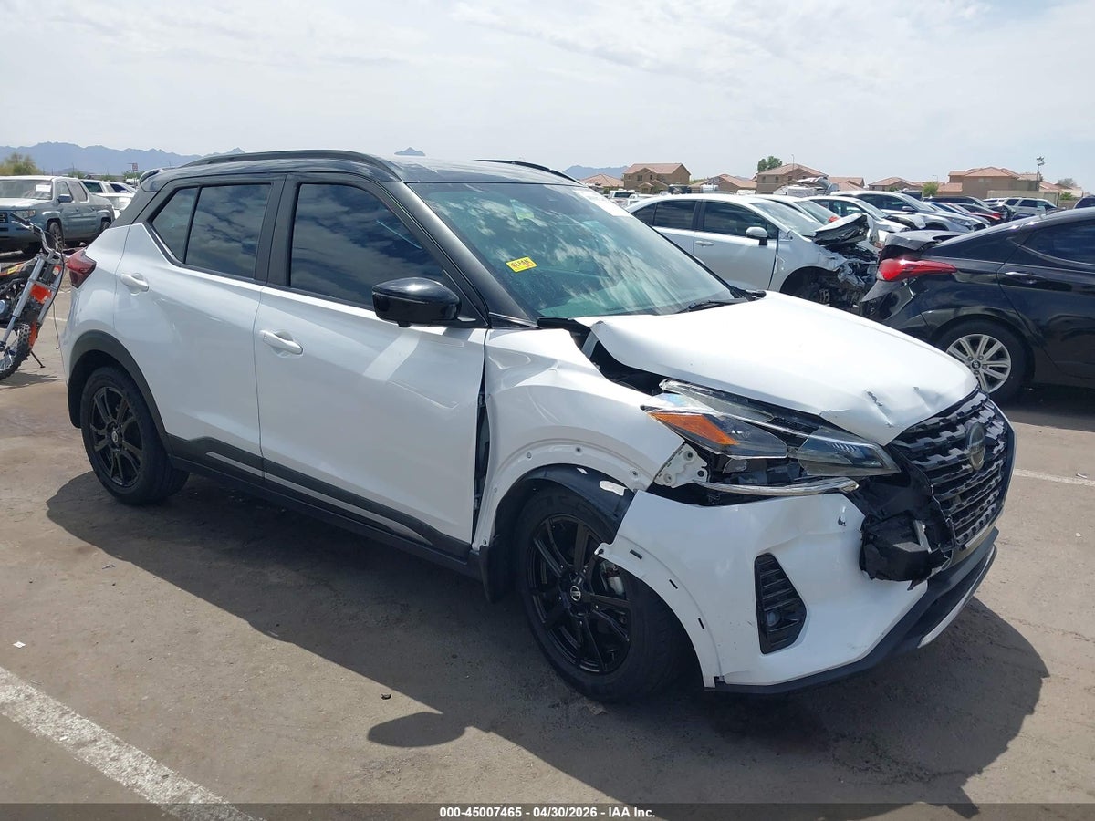 2021 NISSAN KICKS SR XTRONIC CVT