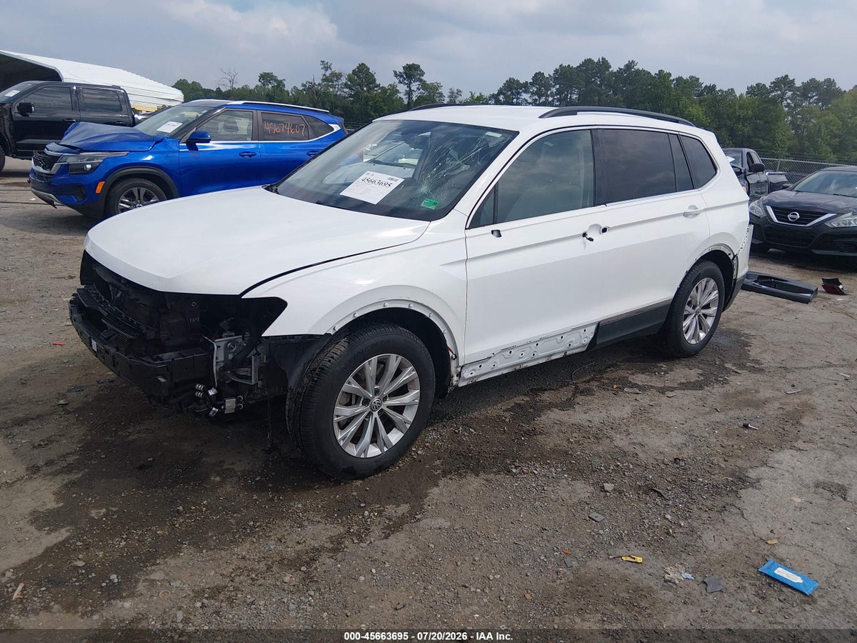 2018 VOLKSWAGEN TIGUAN 2.0T SE/2.0T SEL — снимка 2